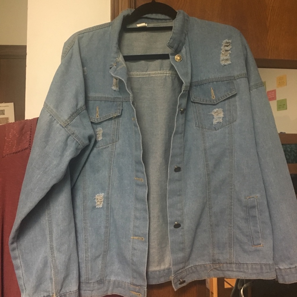 SOLD❌Oversized distressed denim jacket